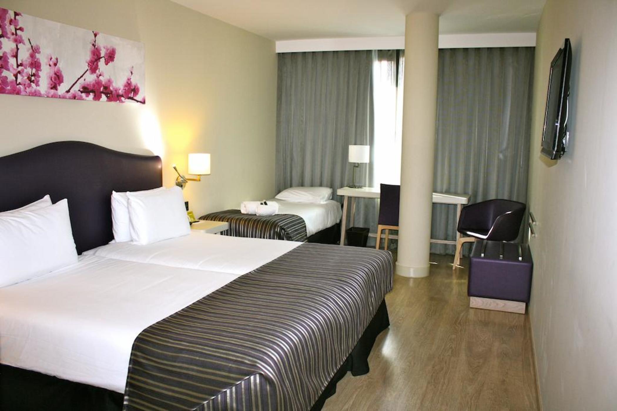 Exe Moncloa Hotel Madrid Ngoại thất bức ảnh