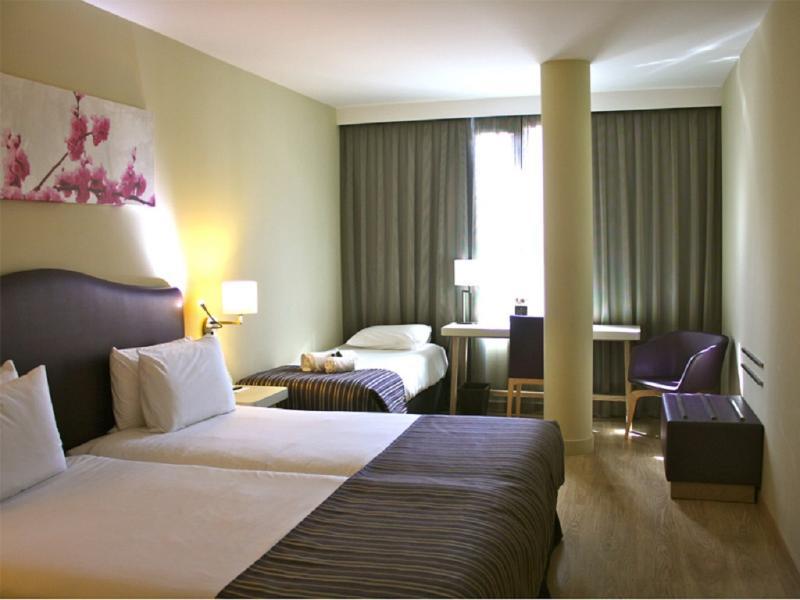 Exe Moncloa Hotel Madrid Ngoại thất bức ảnh